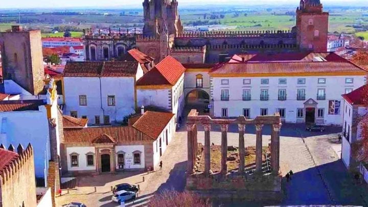 Evora and Monsaraz full day private tour