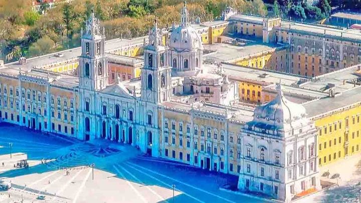 Full day tour Sintra and Mafra