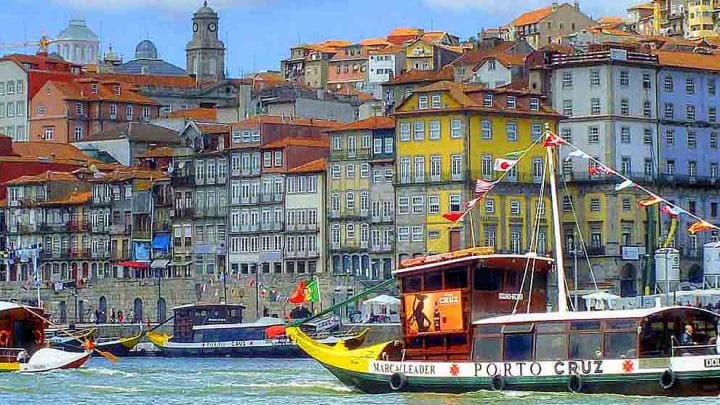 Porto full day private tour from Lisbon