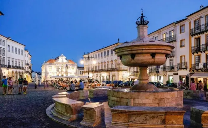 Giraldo Square in Évora, Portugal – historic city center in Alentejo